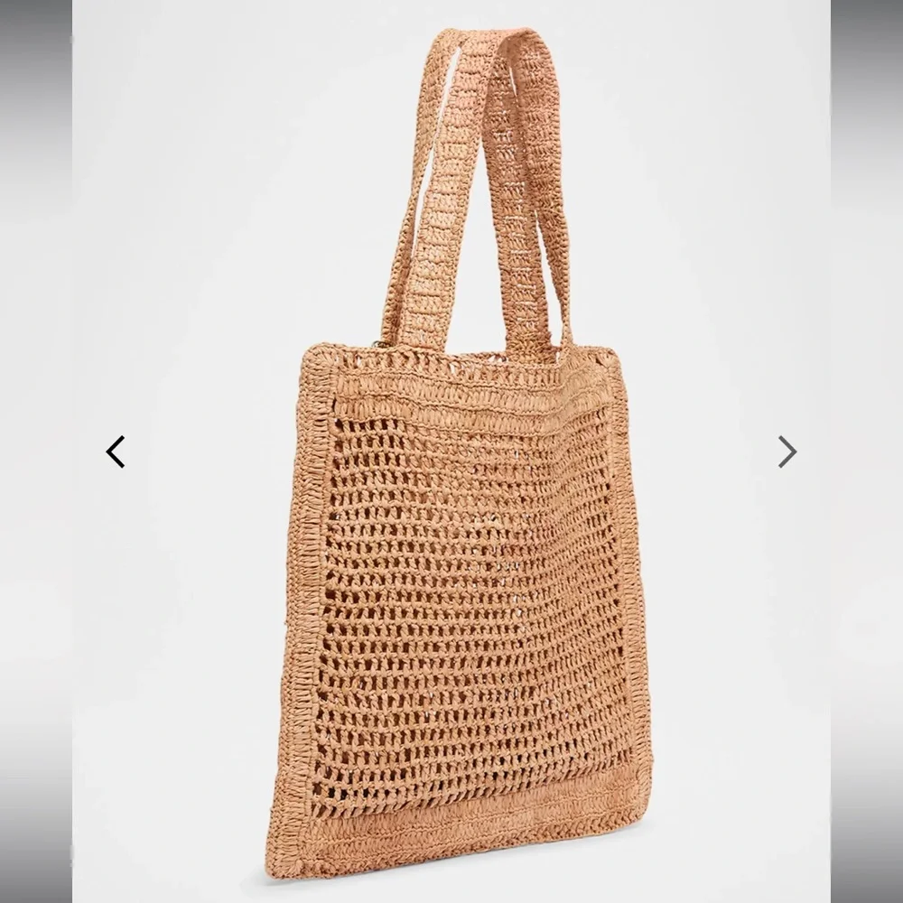 Chloe Summer Banana Tote Bag in Crochet Fabric Summery Beige - Picture 3 of 5